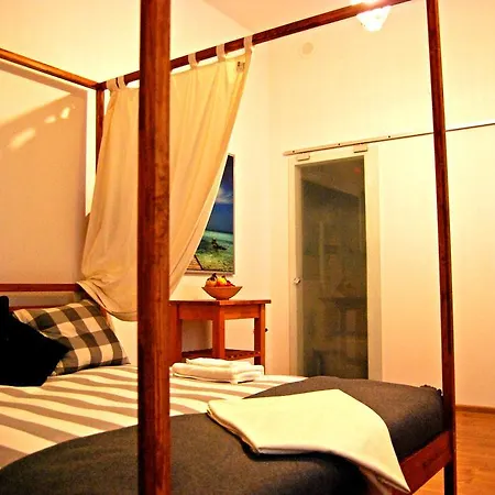 Nomad Apartman